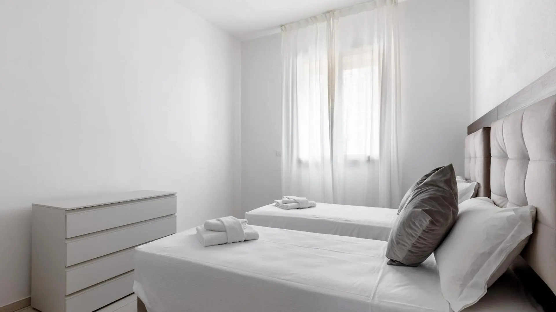 Apartment Le Dodici Porte - Zamboni 3 By Bologna District