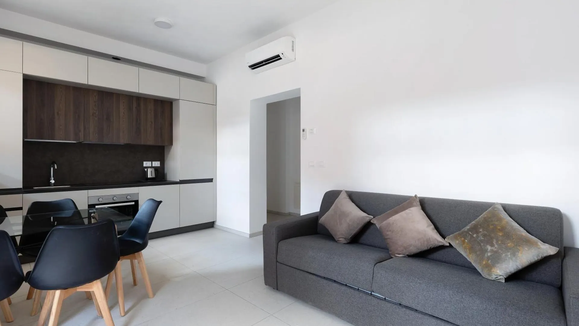 Le Dodici Porte - Zamboni 3 By Bologna District Apartment