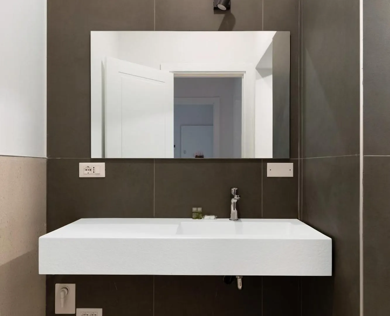 Le Dodici Porte - Zamboni 3 By Bologna District Apartment